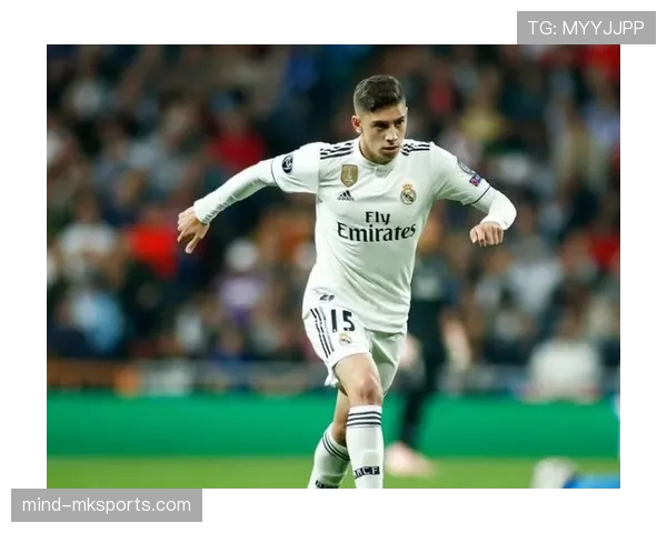 巴尔韦德:B2B中场攻防一体的战术角色与数据解析