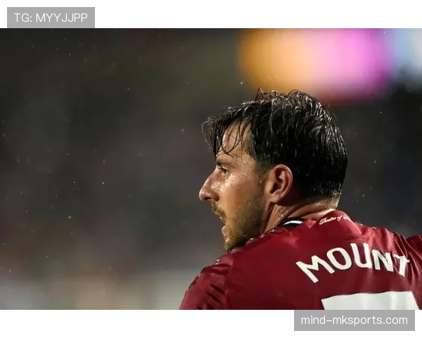 曼联复兴进程仍未完成，当前赛季成绩稳定性面临考验